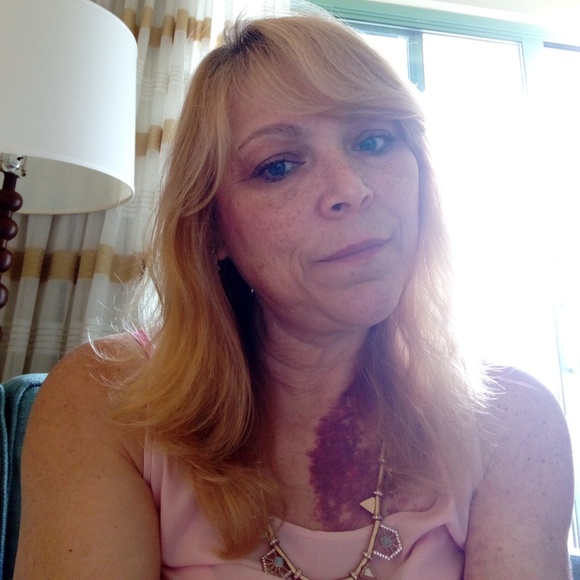 Meet your Posher, Carolyn - Picture 1 of 1